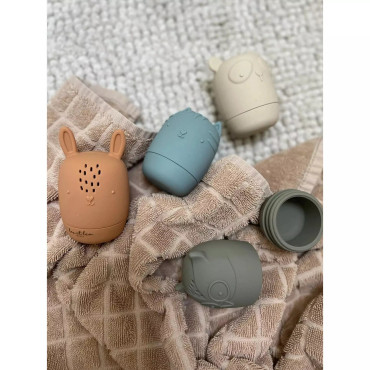 Set de 4 jouets bain et plage